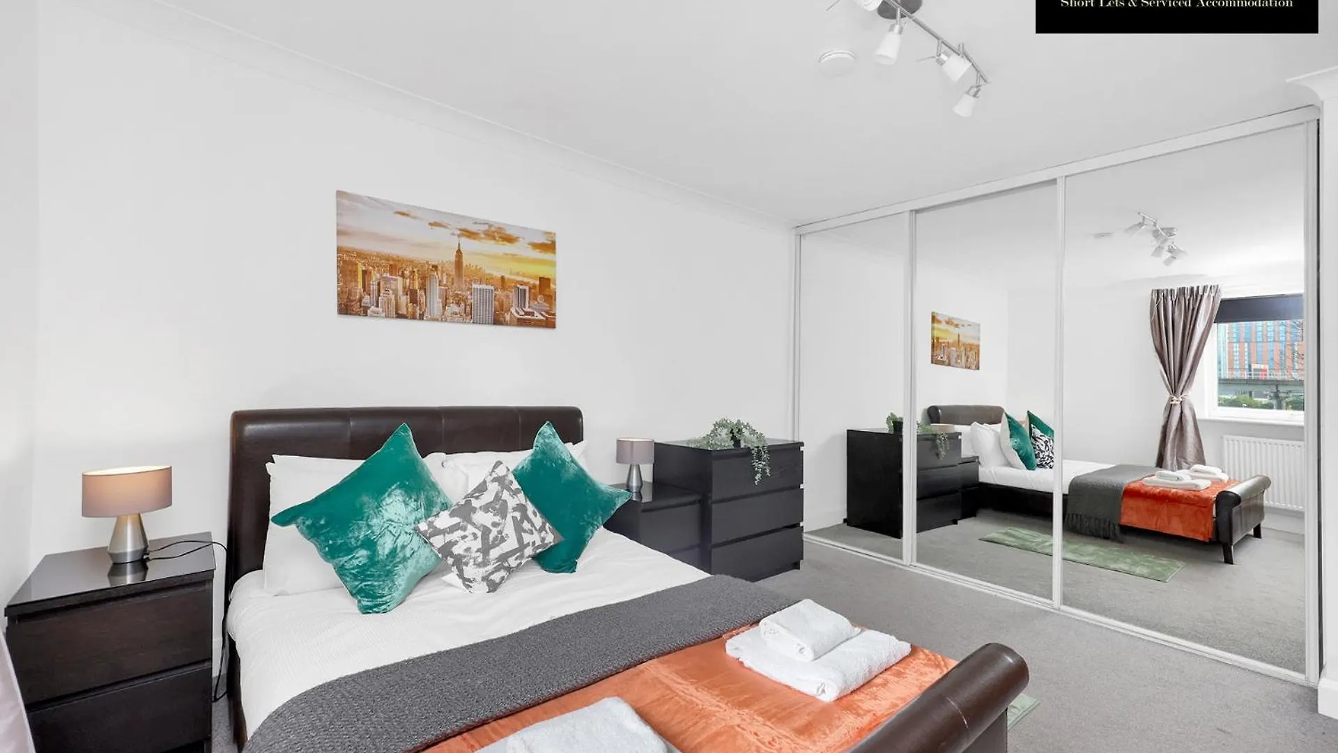 Apartment Caraway Heights 2Bedroom Apt Sleeps 6 In Canary Wharf, Free Parking, Near Excel, O2 & London City Airport By Maison Christo Property Short Lets & Serviced Accommodation