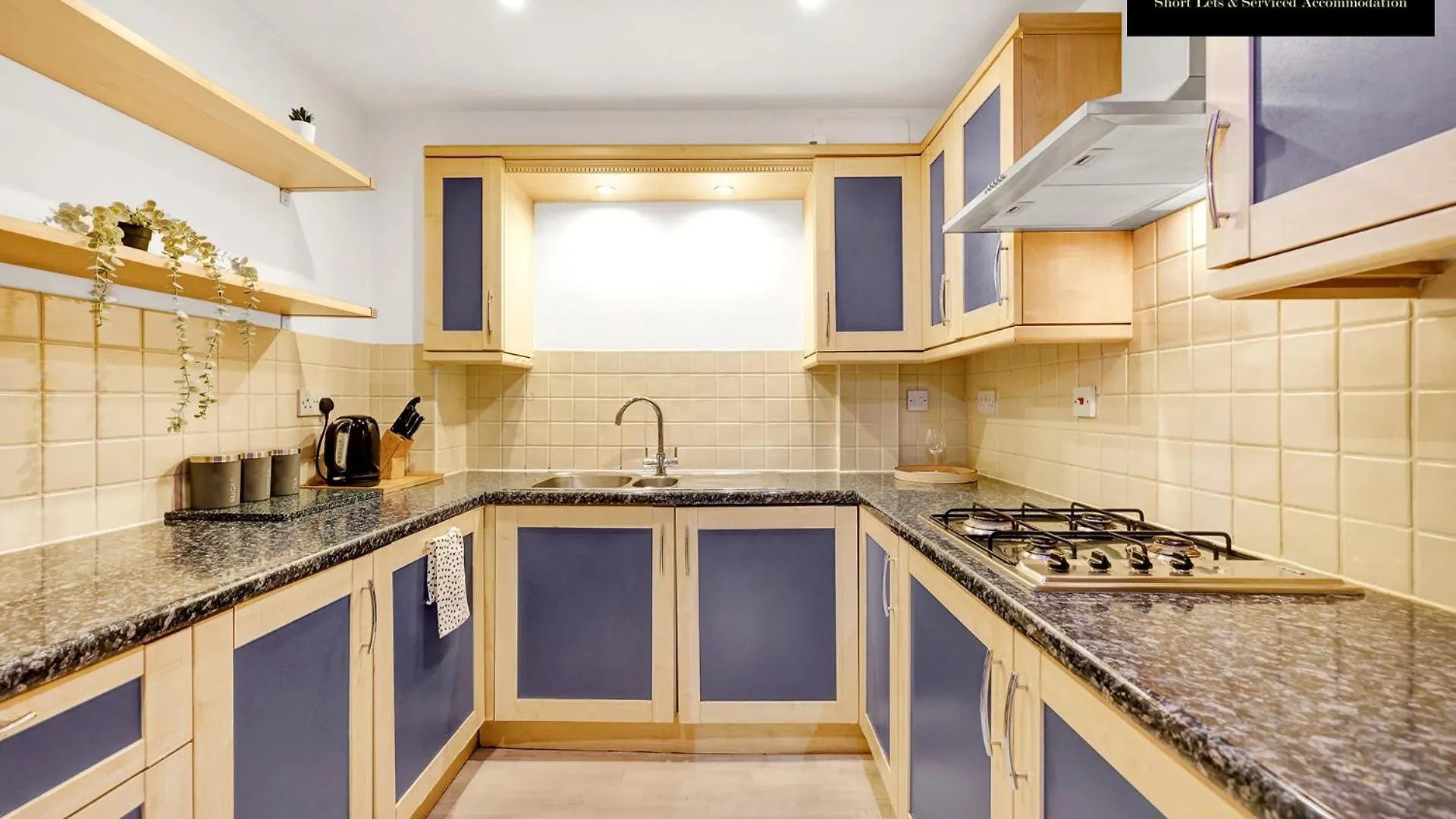 Caraway Heights 2Bedroom Apt Sleeps 6 In Canary Wharf, Free Parking, Near Excel, O2 & London City Airport By Maison Christo Property Short Lets & Serviced Accommodation Apartment