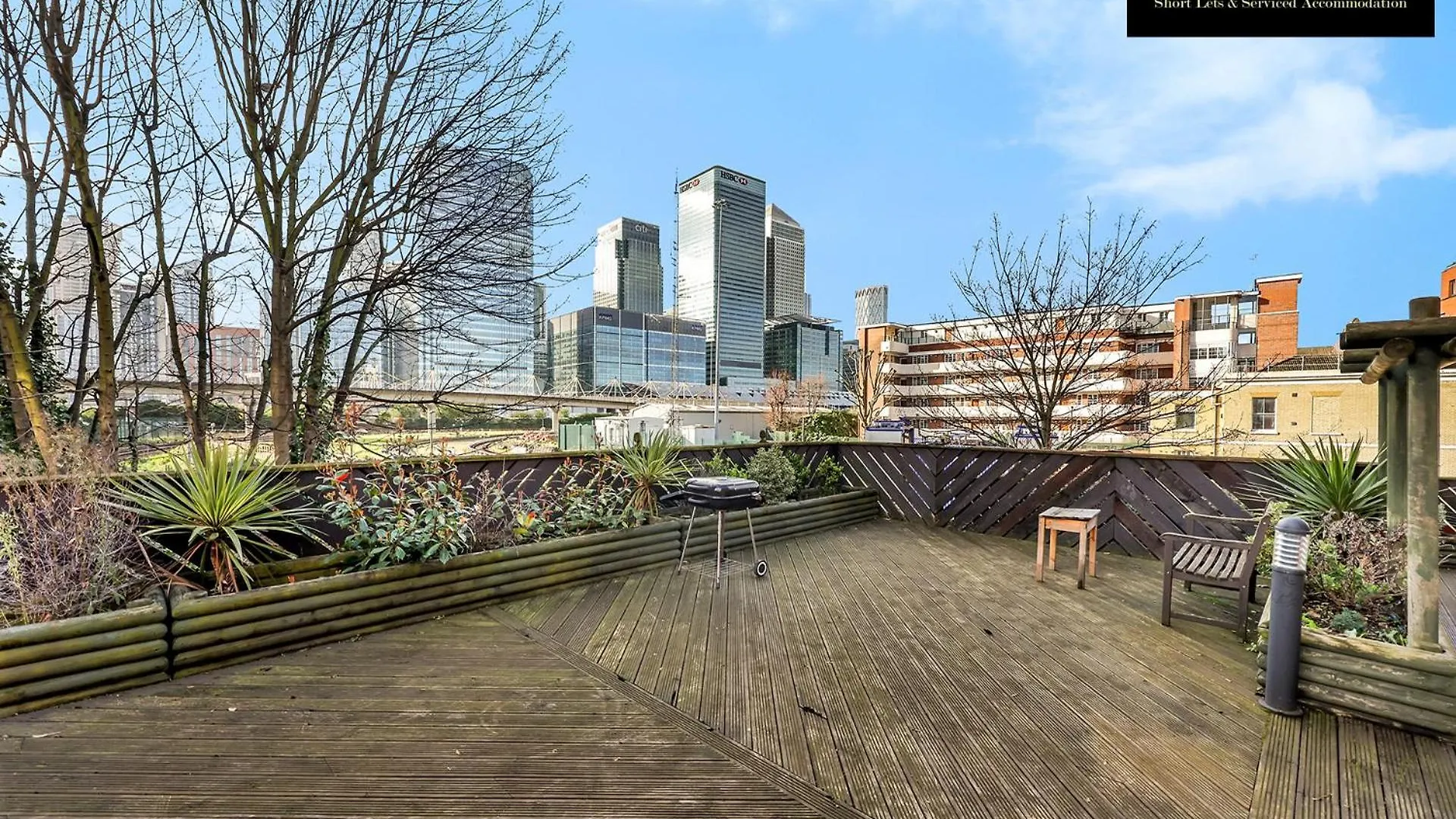 Apartment Caraway Heights 2Bedroom Apt Sleeps 6 In Canary Wharf, Free Parking, Near Excel, O2 & London City Airport By Maison Christo Property Short Lets & Serviced Accommodation